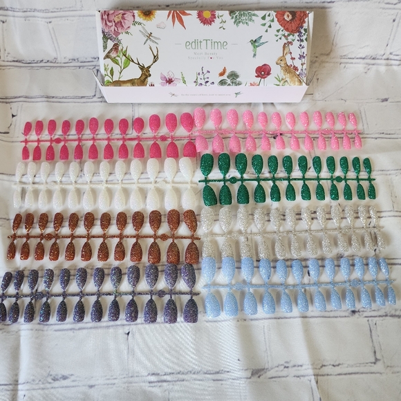 Glitter Nails Set of 8 - Picture 2 of 10